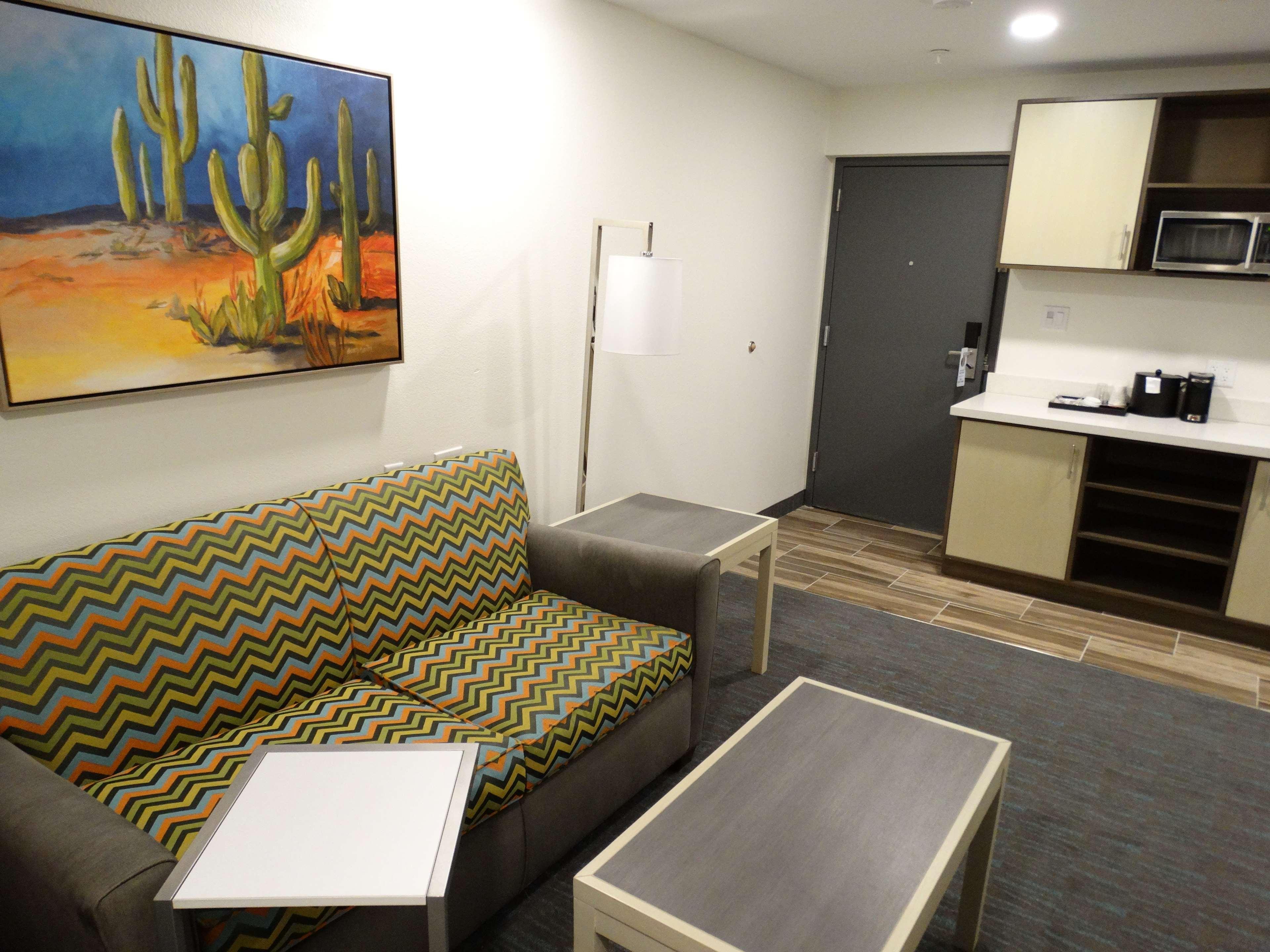 La Quinta Inn & Suites By Wyndham Tulsa Downtown - Route 66 Exteriér fotografie
