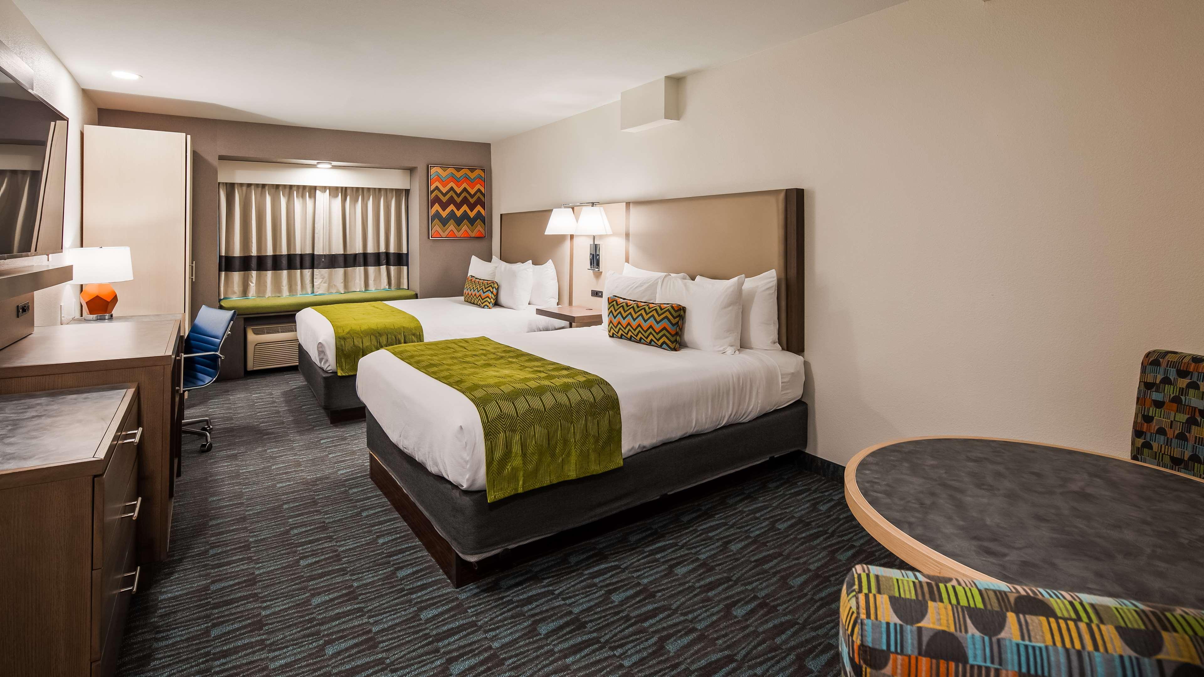 La Quinta Inn & Suites By Wyndham Tulsa Downtown - Route 66 Exteriér fotografie