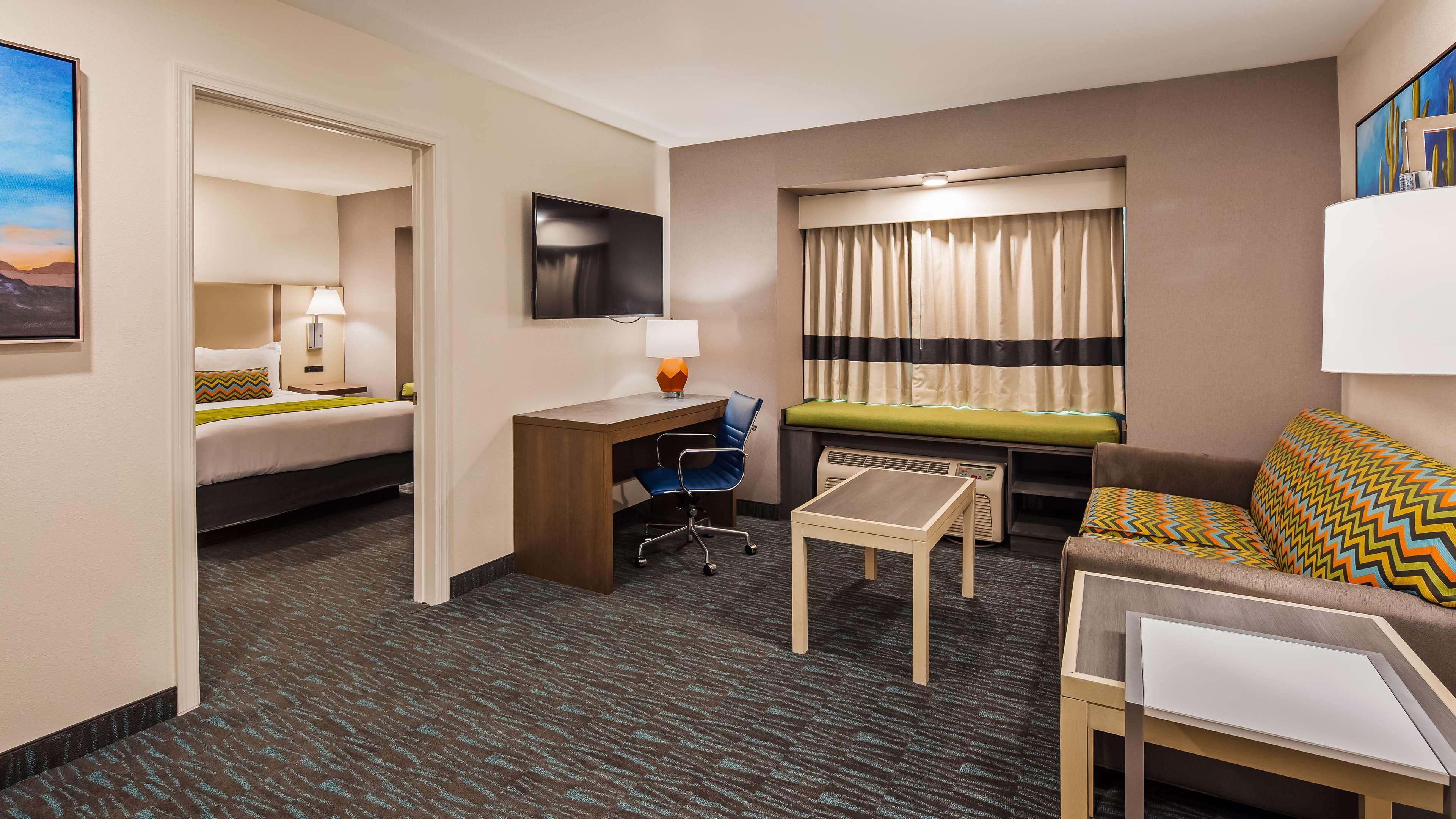 La Quinta Inn & Suites By Wyndham Tulsa Downtown - Route 66 Exteriér fotografie