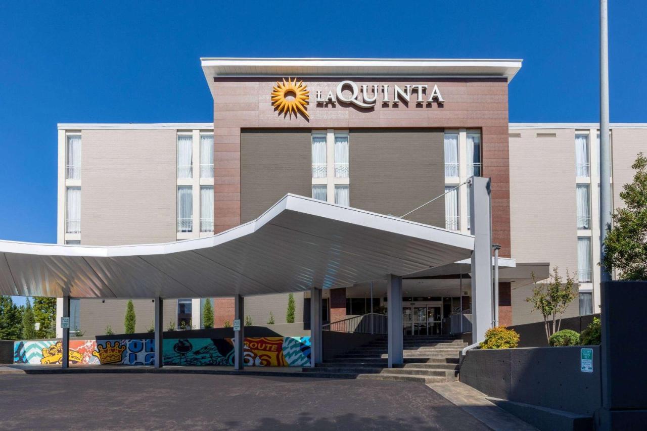 La Quinta Inn & Suites By Wyndham Tulsa Downtown - Route 66 Exteriér fotografie